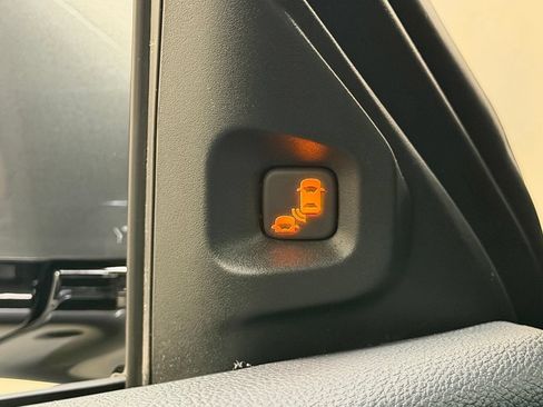 Certified 2025 Acura MDX SH-AWD image 17