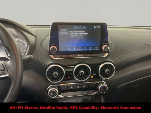 Used 2024 Nissan Sentra SV FWD image 9