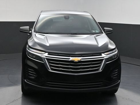 Used 2024 Chevrolet Equinox LS w/ LS Convenience Package FWD image 3