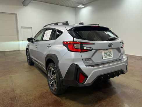 Used 2024 Subaru Crosstrek 2.0i Premium AWD/4WD image 35