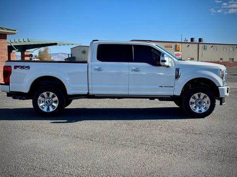 Used 2022 Ford F250 Platinum w/ FX4 Off-Road Package image 8