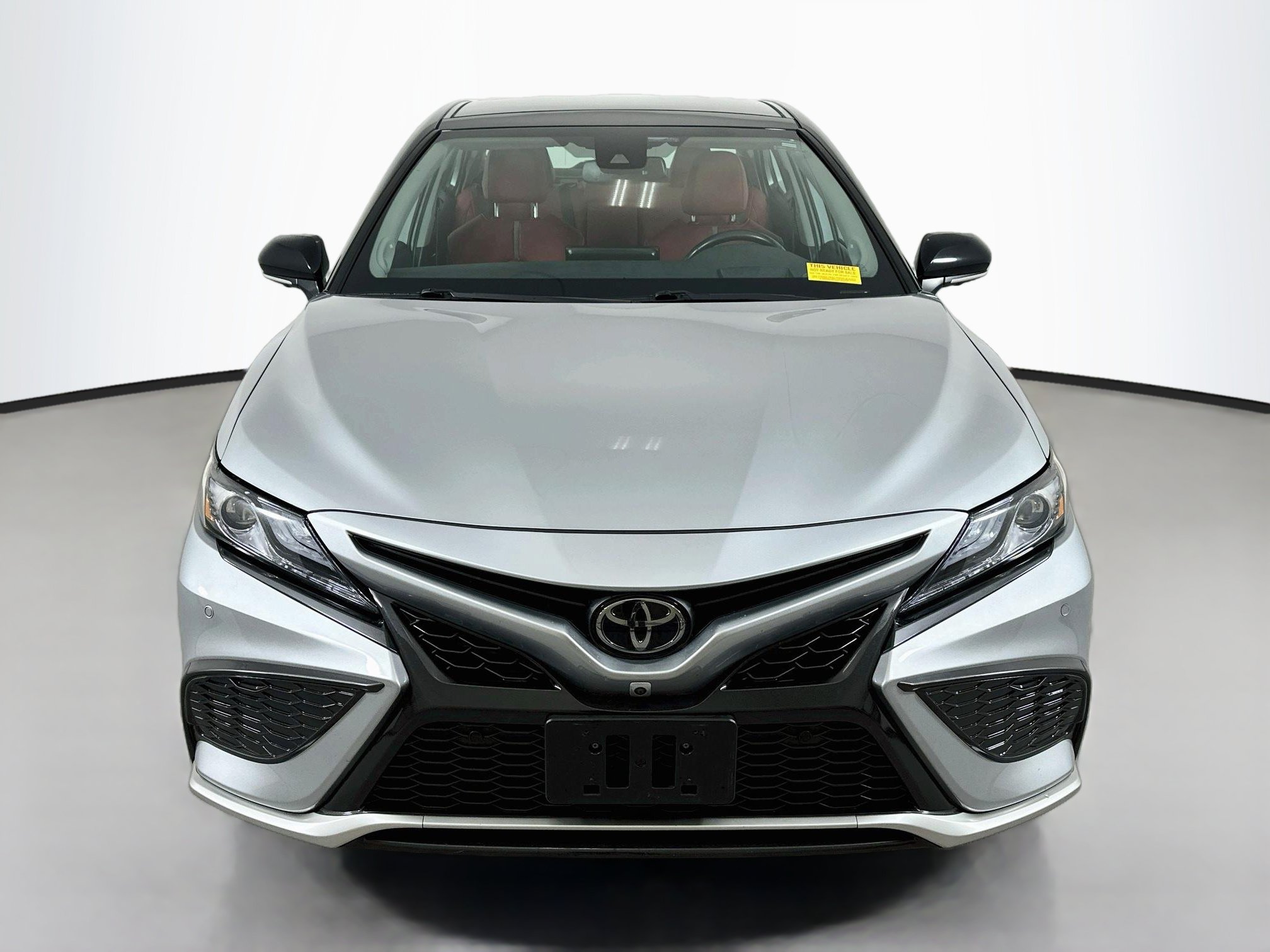 Used 2021 Toyota Camry XSE w/ Navigation Package FWD image 2