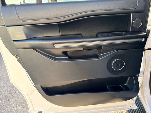 Used 2019 Ford Expedition Max XLT w/ Equipment Group 202A image 20