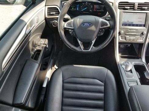 Used 2019 Ford Fusion SEL FWD image 17