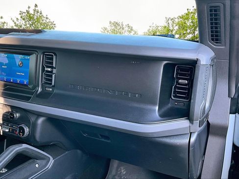 Certified 2022 Ford Bronco Big Bend image 17