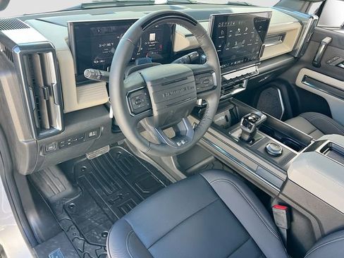 New 2026 GMC Hummer EV 4x4 Crew Cab image 6
