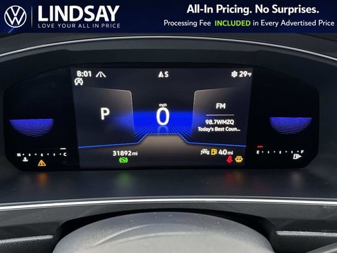 Used 2023 Volkswagen Tiguan SE AWD/4WD image 24