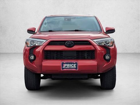Used 2022 Toyota 4Runner SR5 AWD/4WD image 2