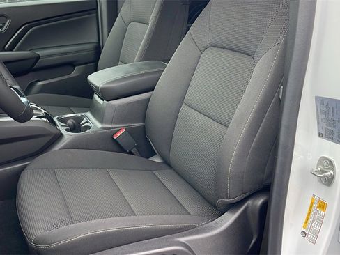 Used 2025 GMC Canyon Elevation w/ Convenience Package image 10