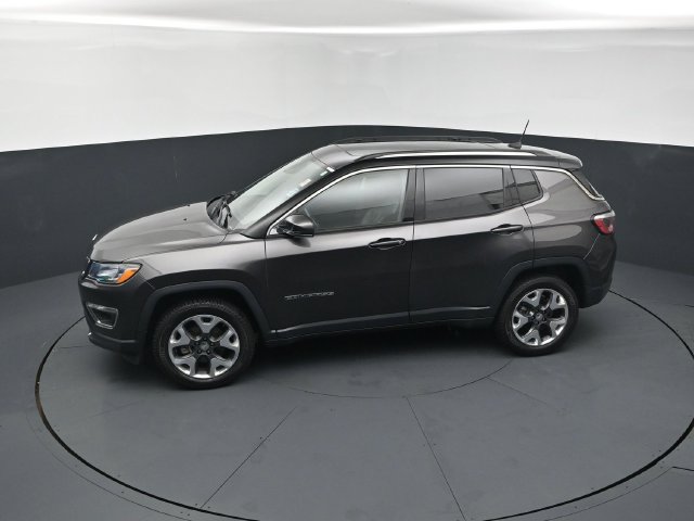 Used 2019 Jeep Compass Limited w/ Advanced Safety Group AWD/4WD image 15
