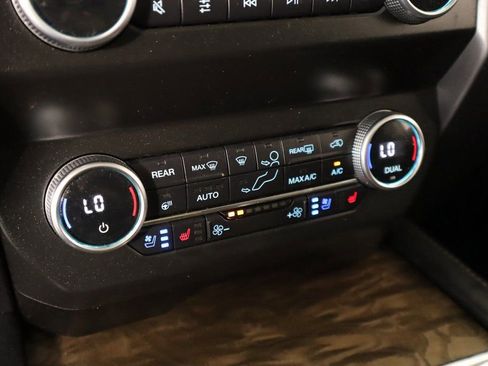 Used 2021 Ford Expedition Platinum AWD/4WD image 8