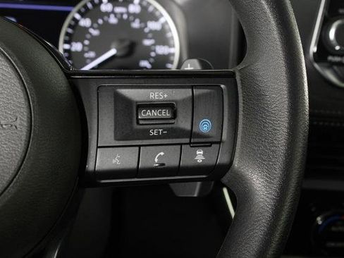 Certified 2023 Nissan Rogue SV FWD image 27