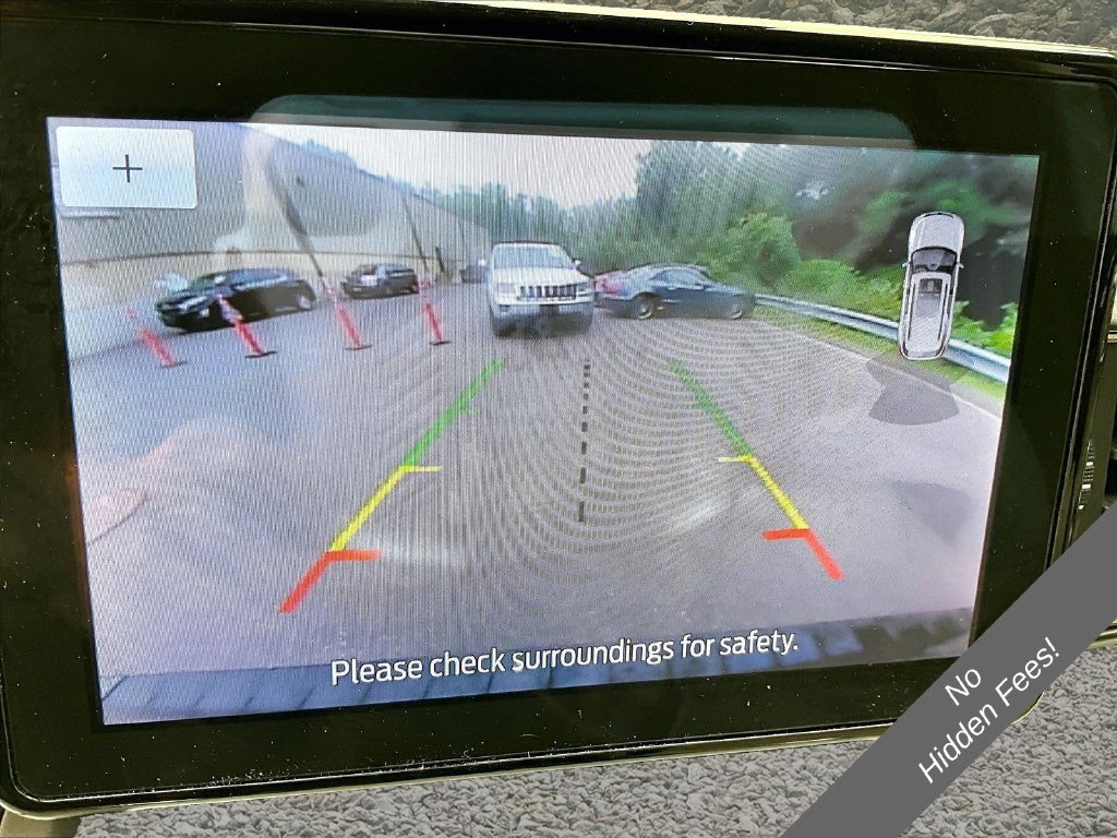 Used 2023 Ford Explorer XLT w/ Equipment Group 202A RWD image 19