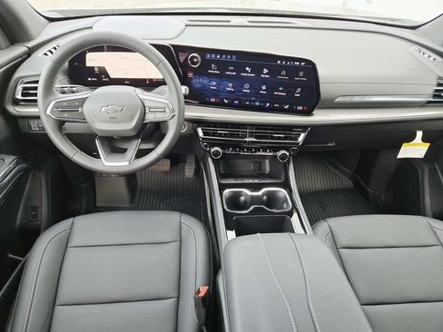 New 2026 Chevrolet Traverse LT w/ Midnight/Sport Edition AWD/4WD image 6