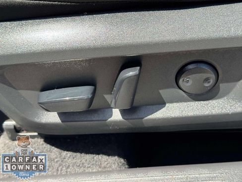 Used 2025 Nissan Rogue SV AWD/4WD image 21