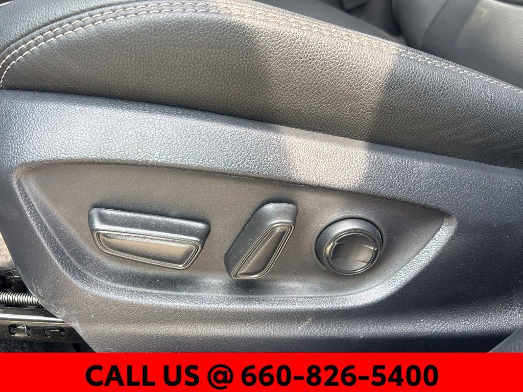 Used 2026 Toyota Corolla Cross XLE FWD image 15