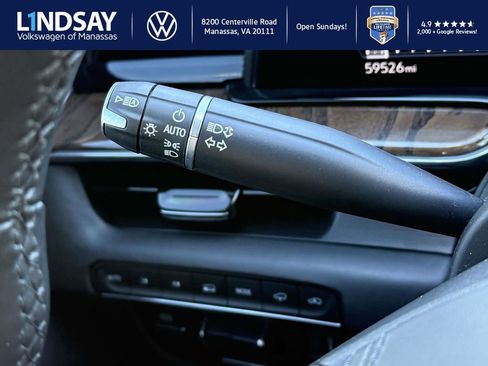 Used 2021 Cadillac Escalade Sport Platinum w/ LPO, ONYX Package image 22