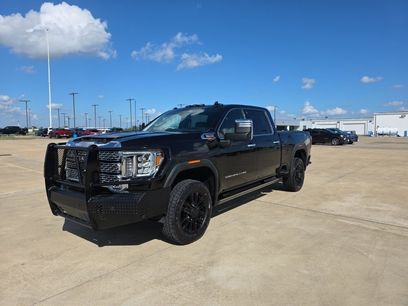 Used 2021 GMC Sierra 2500 Denali w/ Denali Black Diamond Edition