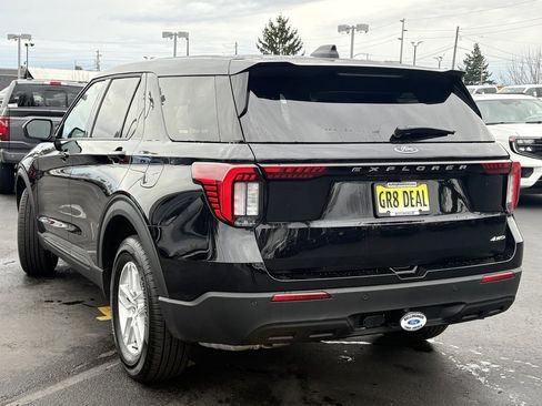 New 2026 Ford Explorer Active image 9
