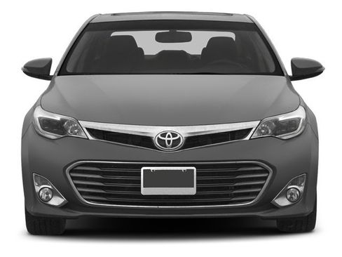 Used 2013 Toyota Avalon XLE image 4