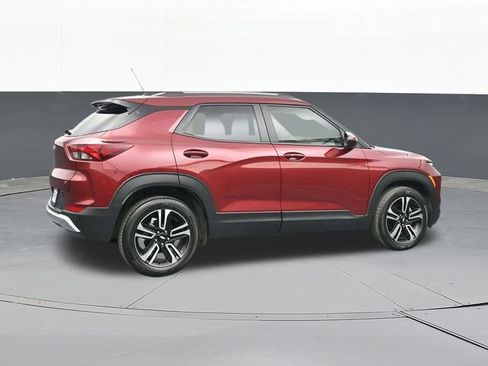 Used 2025 Chevrolet TrailBlazer LT w/ LT Cold Weather Package image 16