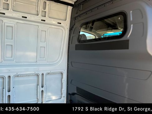 Used 2026 Mercedes-Benz Sprinter 2500 image 16