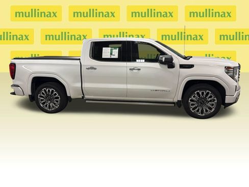 Used 2024 GMC Sierra 1500 Denali Ultimate AWD/4WD image 19