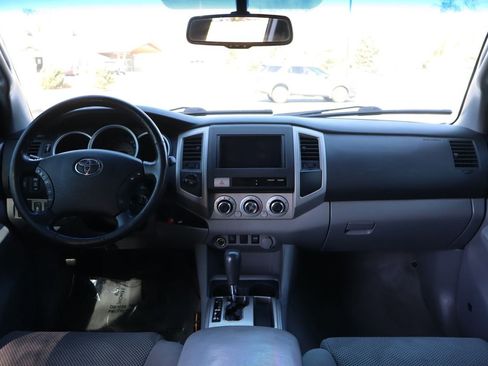 Used 2010 Toyota Tacoma 4x4 Double Cab image 16
