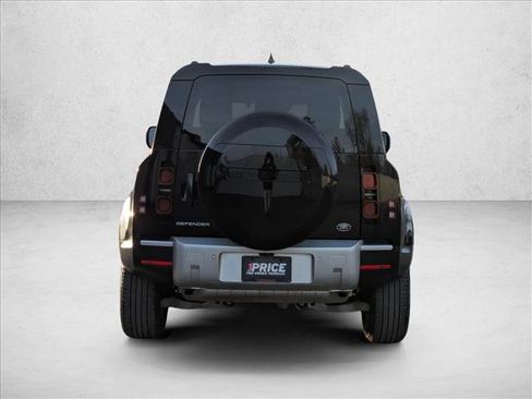 Used 2022 Land Rover Defender 90 S image 8