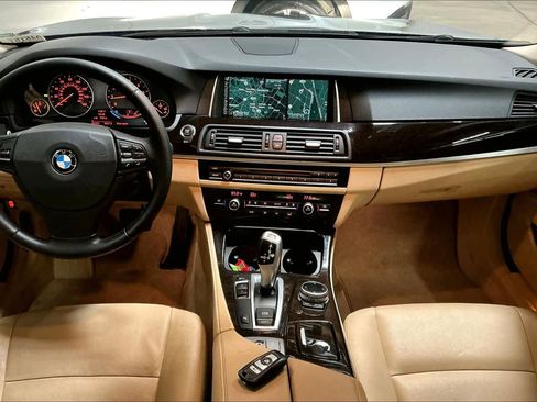 Used 2014 BMW 535i Sedan image 17