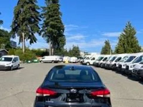 Used 2018 Kia Forte LX FWD image 6
