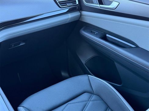 Certified 2025 Volkswagen Atlas Peak Edition SE image 15