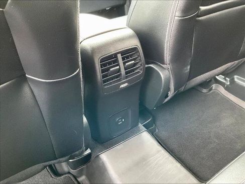 Certified 2022 Ford Escape SEL AWD/4WD image 10