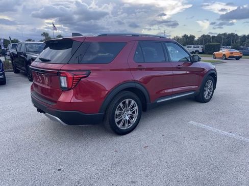 Used 2025 Ford Explorer Platinum image 5