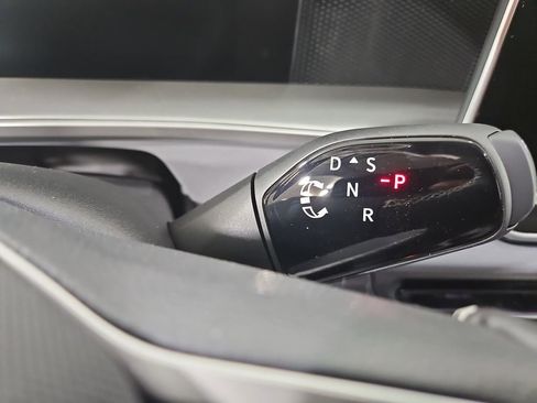 New 2026 Volkswagen Tiguan SE AWD/4WD image 22