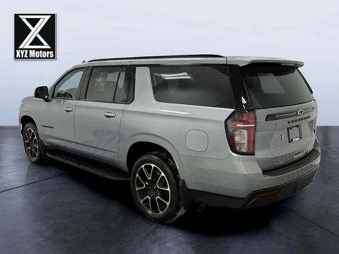 Used 2024 Chevrolet Suburban RST w/ Luxury Package image 4