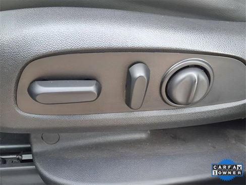 Used 2019 GMC Acadia SLT image 27