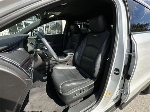 Certified 2023 Cadillac XT4 Luxury w/ Cold Weather Package image 19