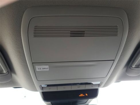 New 2025 MAZDA CX-30 AWD 2.5 S w/ Select Sport Pkg image 19