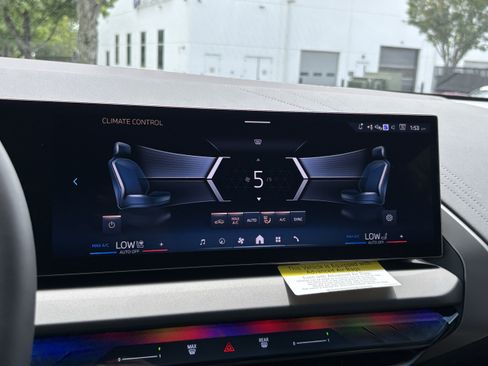New 2026 BMW X3 xDrive30i AWD/4WD image 32