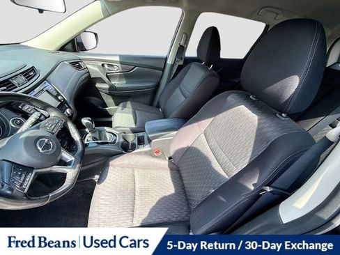 Used 2019 Nissan Rogue SV w/ Premium Package AWD/4WD image 23