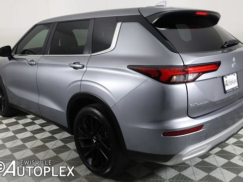 Used 2024 Mitsubishi Outlander SE AWD/4WD image 7