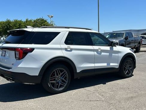 New 2026 Ford Explorer ST w/ Sun And Sound Package AWD/4WD image 3