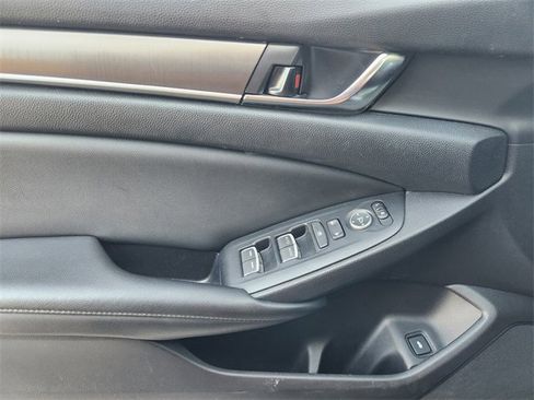 Certified 2021 Honda Accord LX image 27