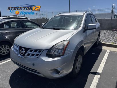 Used 2015 Nissan Rogue S w/ Convenience Package