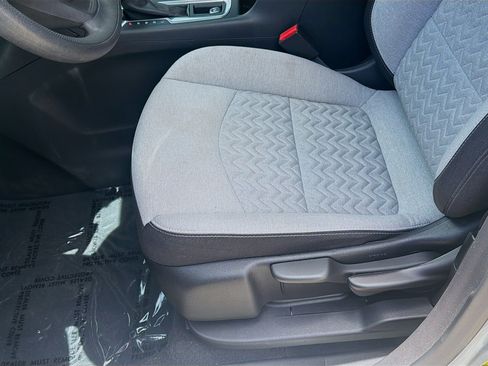 Used 2023 Chevrolet Equinox LS FWD image 17