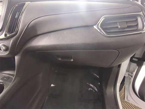 Certified 2024 Chevrolet Equinox RS w/ LPO, Floor Liner Package image 27