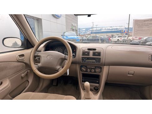 Used 2001 Toyota Corolla CE image 13