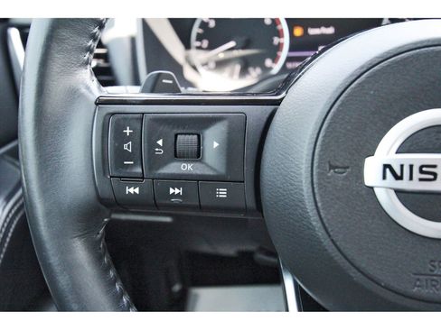 Used 2021 Nissan Rogue SL FWD image 22