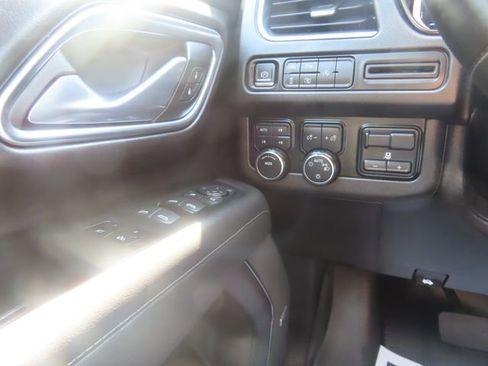 Used 2023 Chevrolet Tahoe LT w/ LT Signature Package AWD/4WD image 35
